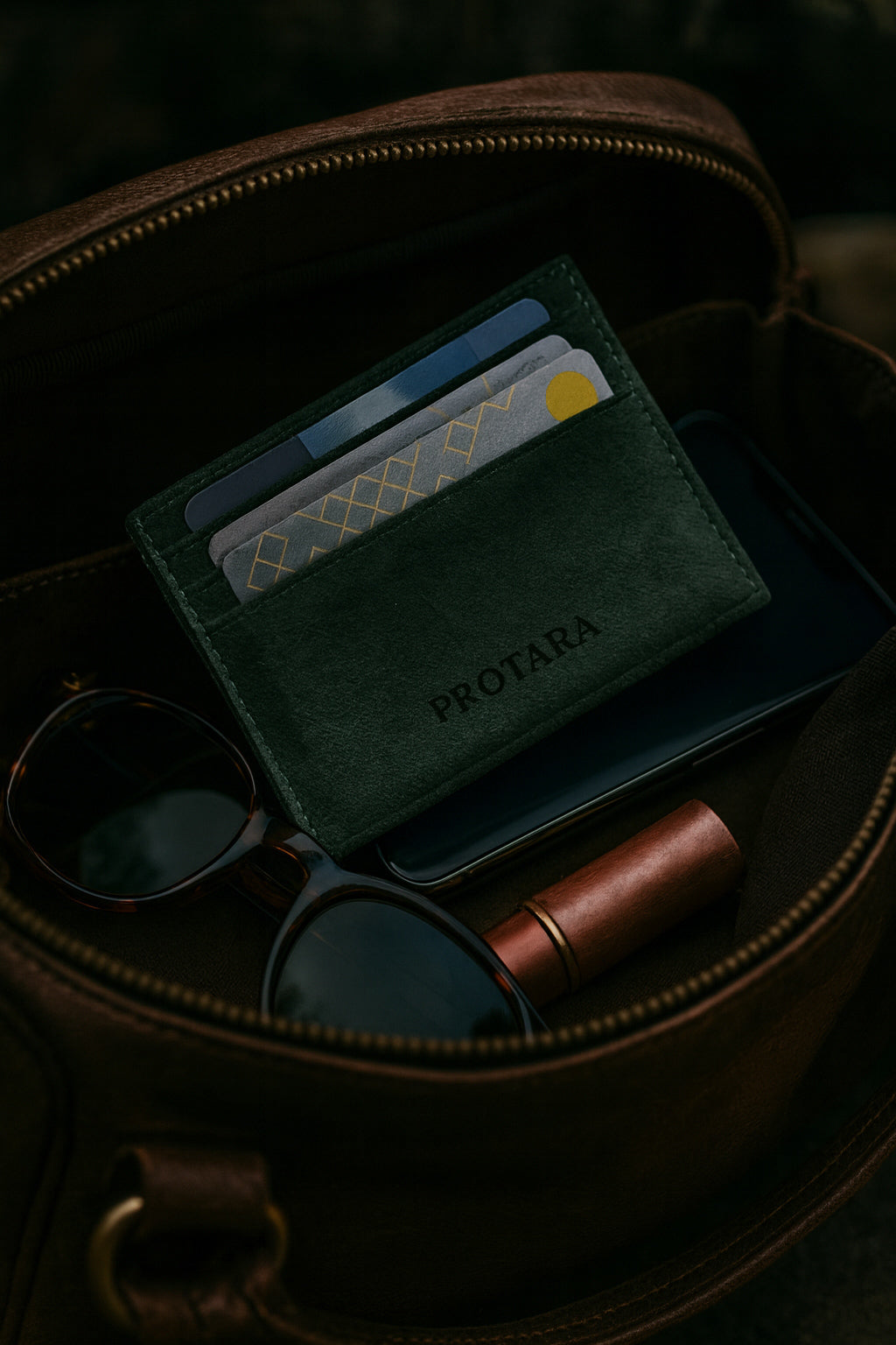 PROTARA Alcantara Kartenetui - Expedition Green